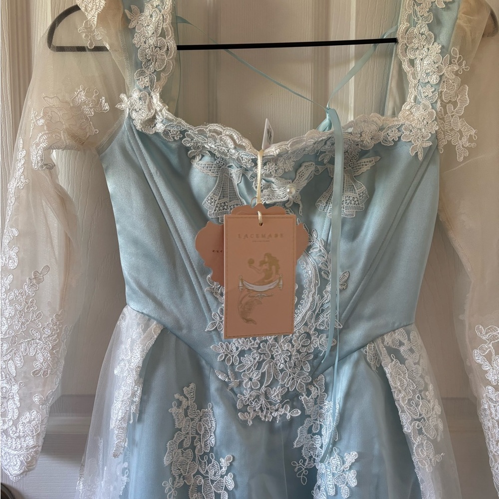 “Frozen” Corset Dress - Picture 3 of 6
